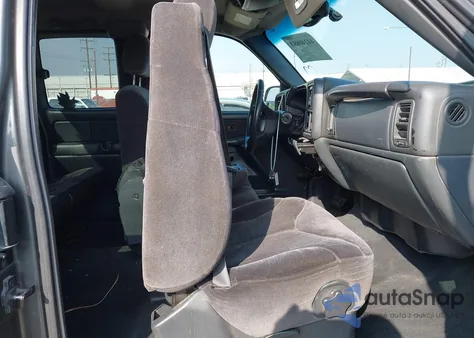 2002 GMC Sierra 1500 Sle z USA, uszkodzony, nr VIN 2GTEC19V021223843